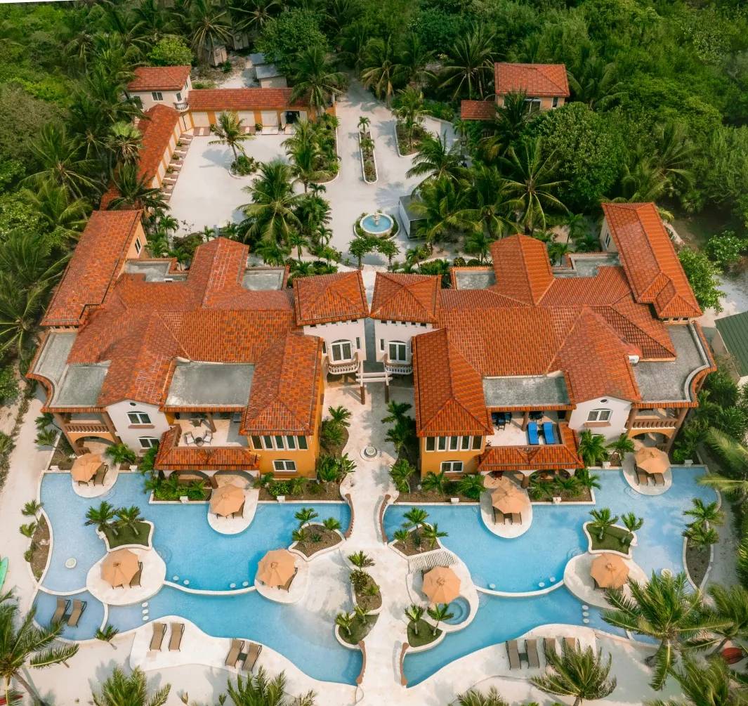 Explore Premier Vacation Rentals at Belizean Cove Estates