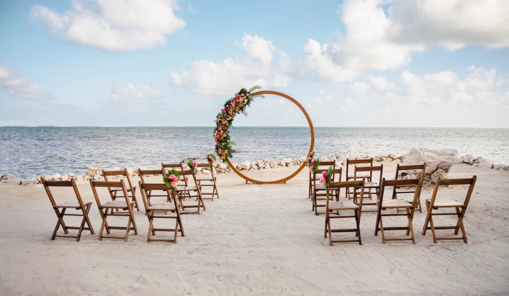 Round Infinity Arch