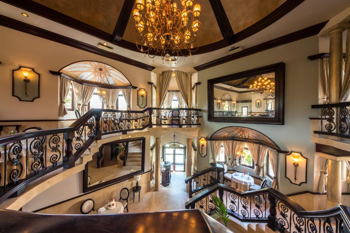 Exploring the Culinary Delights of Ambergris Caye: From Fine Dining to Local Gems